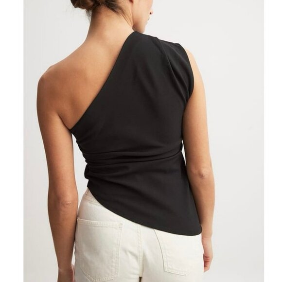 NWT NA-KD One Shoulder Asymmetric Top Black EU 34 XS Draped Hem Elegant Blouse - Picture 3 of 9